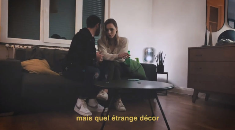 LLM lutte contre les faux-semblants dans le clip de « Pure »