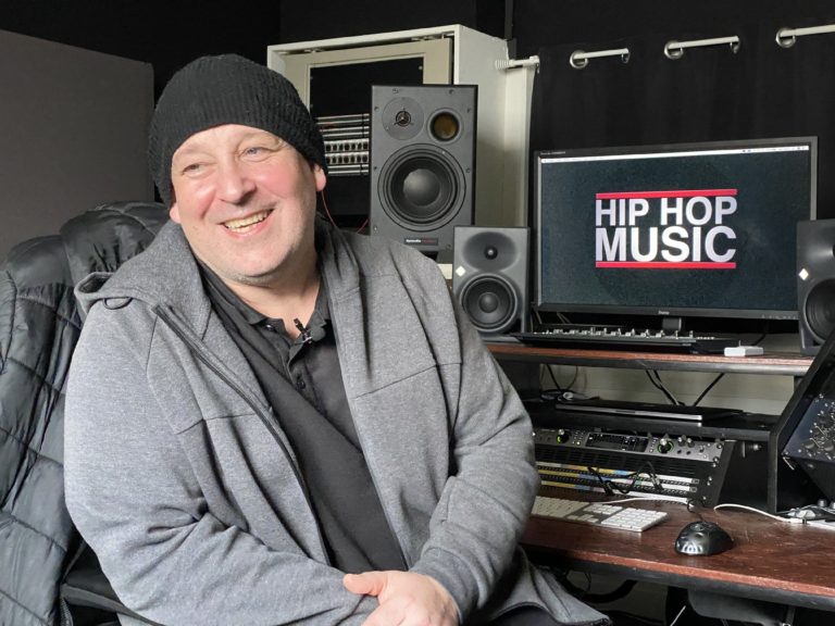 Sourire, rêves et vinyles : L’interview de Logilo, maître des platines